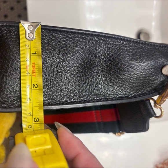 Gucci Black Leather Men's Bag - Picture 5 of 5